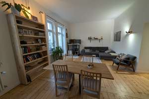Charmante, frisch sanierte 2-Zimmer-Wohnung mit Stadtparkblick und Balkon – Ungarnstraße 4, 52070 Jülicher Straße, Aachen – Vorschaubild 1
