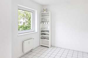 Köln-Sürth | 1-Zimmer mit Terrasse, Garten & TG-Stellplatz – bezugsfrei – Unter Buschweg 13, 50999 Sürth, Köln – Vorschaubild 9