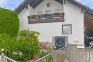Neue Wärmepumpe! 1-2 Fam.-Haus in bester Wohnlage mit PV-Anlage inkl. Stromspeicher! – Die vollständige Adresse der Immobilie erhältst du vom Anbieter., 84089 Aiglsbach – Vorschaubild 5