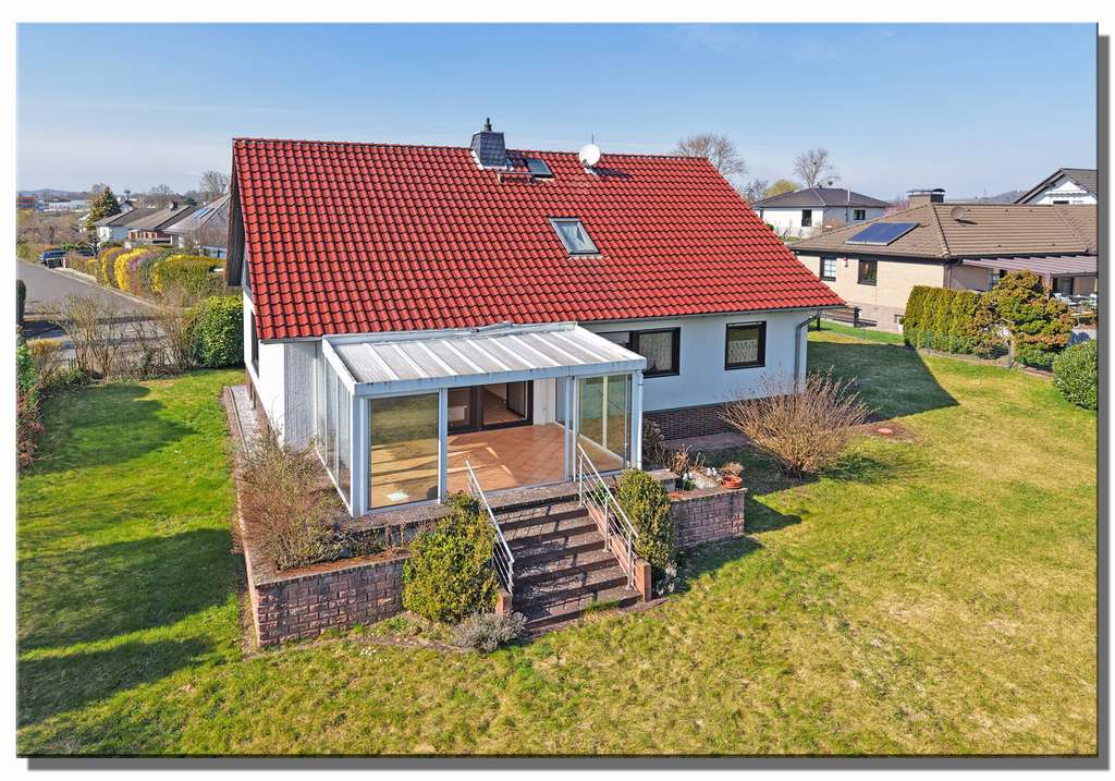 Immobilie in Fuldatal - Großes Okal Fertighaus auf 1075 m² Grdst. Top-Lage Fuldatal - Bild 0