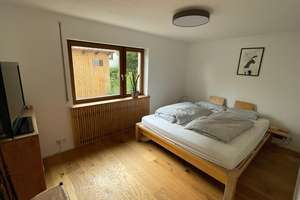 Lichtdurchflutetes Zuhause mit traumhaftem Wintergarten und Gartenidylle – Die vollständige Adresse der Immobilie erhältst du vom Anbieter., 70619 Riedenberg, Stuttgart – Vorschaubild 4