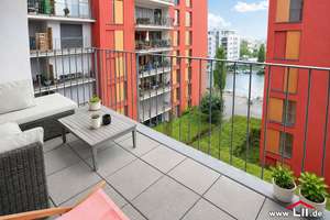 3-Zimmer-Wohnung mit Balkon und Mainblick im Westhafen