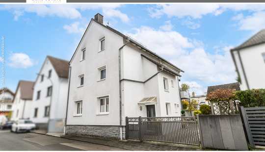 Bild von Gepflegtes Zweifamilienhaus in familienfreundlicher Lage