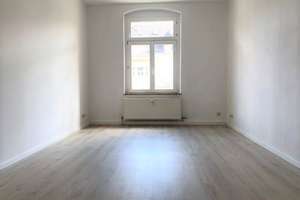 Familien aufgepasst! 4 Zimmer mit 114 m² , Balkon und Erker ab SOFORT – Franz-Mehring-Straße 9, 9112 Kaßberg, Chemnitz – Vorschaubild 6