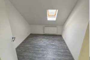 Charmante 2-Zimmer-Wohnung in ruhiger Lage – frisch renoviert & mit großem Dachboden – Reinersstraße 7, 46145 Tackenberg, Oberhausen – Vorschaubild 4