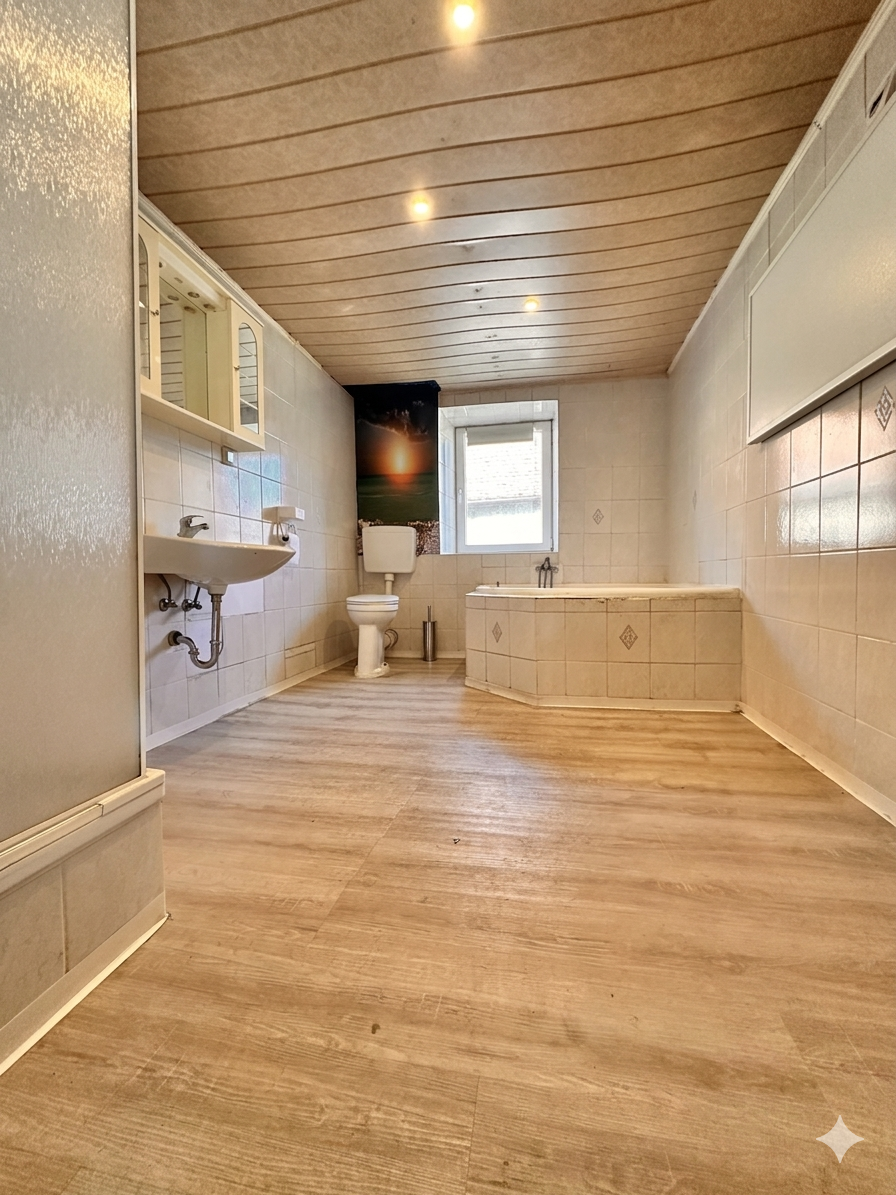 Immobilie in Blaufelden - Großzügiges Wohnhaus mit PV-Anlage, Nebengebäuden & Teilungspotenzial – Ortsrandlage Billingsbach - Bild 3