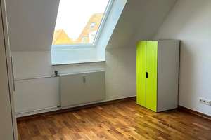 Helle 4,5 Zimmer-Penthaus-Wohnung miit Sonnenbalkon in Oberkassel/Lörick – Die vollständige Adresse der Immobilie erhältst du vom Anbieter., 40547 Lörick, Düsseldorf – Vorschaubild 18