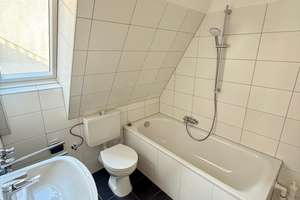 Attraktive 4-Zimmer-Dachgeschosswohnung – Schweinauer Str. 37a, 90439 Sankt Leonhard, Nürnberg – Vorschaubild 5