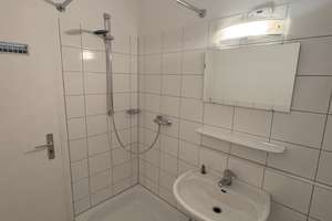 Renoviertes 1-Zimmer-Apartment mit Balkon – Düsselstr. 56, 40219 Unterbilk, Düsseldorf – Vorschaubild 9