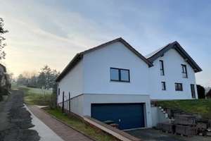 Elegantes Einfamilienhaus (BJ 2018) mit Doppelgarage  – Die vollständige Adresse der Immobilie erhältst du vom Anbieter., 67304 Kerzenheim – Vorschaubild 2