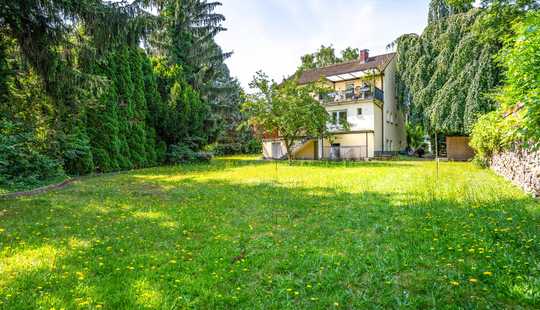 Bild von Hanau-Kinzdorf: "Einmalige Gelegenheit" - Zweifamilienhaus mit traumhaftem, parkähnlichen Grundstück