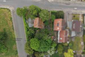 Charmantes Einfamilienhaus mit großem Grundstück und Gewerbefläche in Hannover Döhren-Wülfel