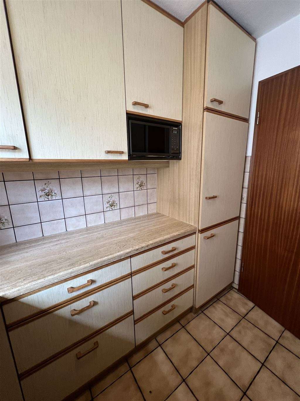 Immobilie in Dettingen an der Erms - Attraktive 3-Zimmer-Wohnung in Dettingen an der Erms – großer Balkon & Top-Grundriss - Bild 5