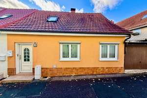 geräumiges Einfamilienhaus mit Garage- ideal für Familien mit handwerklichem Geschick! – Die vollständige Adresse der Immobilie erhältst du vom Anbieter., 99331 Geschwenda – Vorschaubild 3