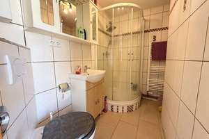 Helle und freundliche 2-Zimmerwohnung in zentraler Lage in Pforzheim – Die vollständige Adresse der Immobilie erhältst du vom Anbieter., 75175 Oststadt, Pforzheim – Vorschaubild 3