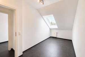 Helle 4-Zimmer-Maisonette-Wohnung in Untertürkheim – Dietbachstraße 30, 70327 Untertürkheim (Ortsteil), Stuttgart – Vorschaubild 8