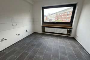 Mitten inne City - Appartement mit neuem Duschbad - Duisburg Zentral – Sonnenwall 62, 47051 Altstadt, Duisburg – Vorschaubild 2
