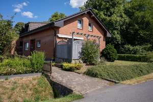 Großzügiges Einfamilienhaus mit Einliegerwohnung in idyllischer Lage nahe des Rheins – Heerstraße 46, 47533 Kleve – Vorschaubild 3