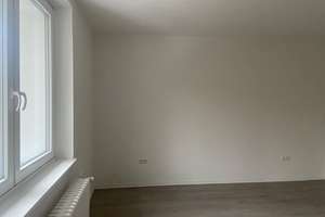 Zwei Zimmer in Bochum: Lebendig wohnen mit Balkon – Alleestr. 153, 44793 Kruppwerke, Bochum – Vorschaubild 2