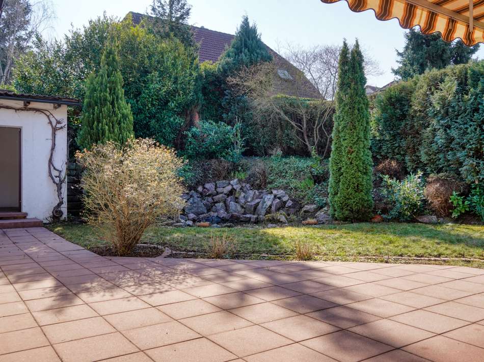 Blick zum Gartenteich