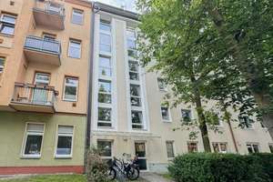 Solide Kapitalanlage – Gepflegte 2-Zimmer Wohnung mit Wintergarten in Niederschöneweide – Die vollständige Adresse der Immobilie erhältst du vom Anbieter., 12439 Niederschöneweide, Berlin – Vorschaubild 1