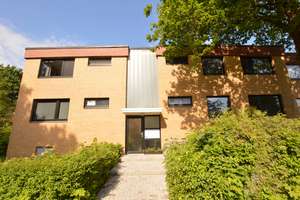 RÖNPAGEL IMMOBILIEN: Anderten - ruhige 3 Zi. WHG + Parkett + Loggia + Frei + Garage möglich – Wartheweg 13, 30559 Anderten, Hannover – Vorschaubild 3