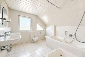 4 Zimmer Maisonette ETW mit 2 Bädern, Klima, Garage und Garten zur Mitbenutzung in Duisburg Süd – Die vollständige Adresse der Immobilie erhältst du vom Anbieter., 47249 Wanheim-Angerhausen, Duisburg – Vorschaubild 19