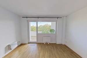 Großes WG-Zimmer mit eigenem BALKON in 3er-WG in Münster-Kinderhaus für Studentinnen und Azubis