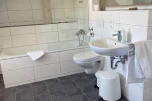 Herrliche 3 Zimmer-DG-Wohnung in Uninähe! – Boelckestraße 15, 93051 Kumpfmühl-Ziegetsdorf-Neuprüll, Regensburg – Vorschaubild 5