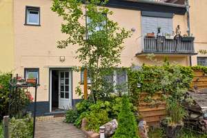 Modernisiertes Einfamilienhaus mit großem West-Garten in attraktiver Lage von Edenkoben – Die vollständige Adresse der Immobilie erhältst du vom Anbieter., 67480 Edenkoben – Vorschaubild 16