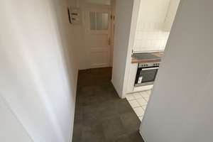 2 Zimmer-Wohnung mit modernisiertem Tageslichtbad und Dusche – Dummersdorferstraße 16, 23569 Kücknitz, Lübeck – Vorschaubild 7