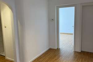 Schöne, helle 3 Zimmer Wohnung (WG-tauglich), Küche, Diele, Bad, WC – Neupforte 29, 52062 Markt, Aachen – Vorschaubild 3