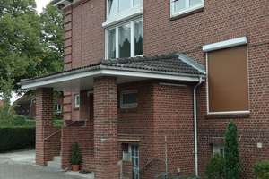 Moderne-DG-Whg. in stilvoller Altbauvilla mit KfZ-Stellplätzen – Die vollständige Adresse der Immobilie erhältst du vom Anbieter., 25335 Elmshorn – Vorschaubild 2