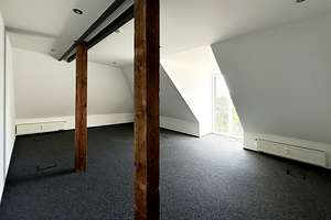 charmantes "Wohnbüro" im Dachgeschoss mit Galerie im Quartier Bahrenfeld – Wichmannstrasse 4, 22609 Bahrenfeld, Hamburg – Vorschaubild 6