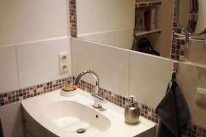 Property thumbnail 9