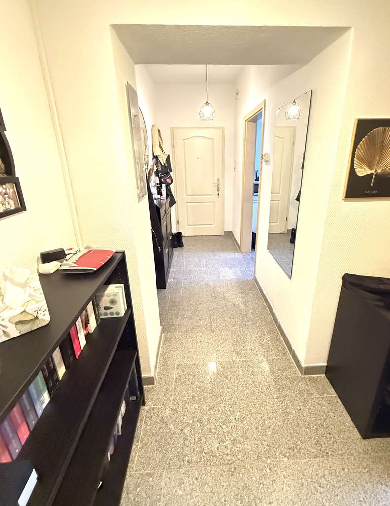 Immobilie in Varel - Zentral in Varel – vermietete 2-Zimmer-Wohnung im 1. OG - Bild 3