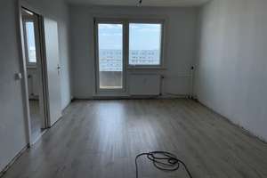 Zuhause ankommen – gemütliche Wohnung mit Aufzug und Balkon! – Ahrenshooper Straße 14, 13051 Neu-Hohenschönhausen, Berlin – Vorschaubild 1