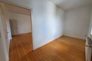 Helle 2-Zimmer-Dachgeschosswohnung in stilvoller Altbauvilla in Wiesbaden – Carl-Schuricht-Straße 4, 65187 Südost, Wiesbaden – Vorschaubild 4