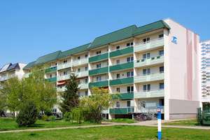 3-Raum Wohnung mit Balkon und Dusche zu vermieten (Aufzuganbau!)