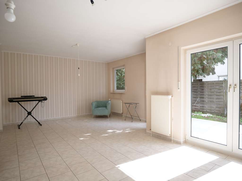 Immobilie in Mommenheim - Direkt bezugsfrei: Doppelhaushälfte mit Einliegerwohnung & Garage! - Bild 4