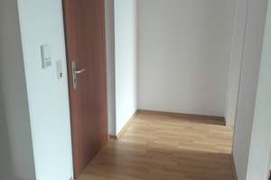 Helle 2 Zimmer Dachgeschosswohnung in Stuttgart Neugereut – Die vollständige Adresse der Immobilie erhältst du vom Anbieter., 70378 Neugereut, Stuttgart – Vorschaubild 5
