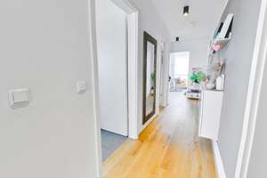 Moderne Gartenwohnung in Köln-Alt-Bocklemünd

KfW-55 | Baujahr 2020 | 86 m² | 3 Zimmer | 30 m² Ter – Die vollständige Adresse der Immobilie erhältst du vom Anbieter., 50829 Bocklemünd/Mengenich, Köln – Vorschaubild 4