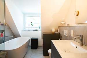 ** MODERNES DESIGN TRIFFT GEMÜTLICHKEIT, DACHGESCHOSSWOHNUNG MIT GALERIEFLÄCHE ** – Die vollständige Adresse der Immobilie erhältst du vom Anbieter., 81827 Waldtrudering, München – Vorschaubild 10