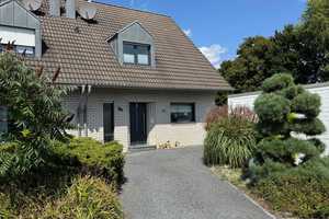 Traumhaftes Doppelhaus mit Pool, Weitblick & hochwertiger mod, Ausstattung - in ruhiger Lage – Laurentiusstr. 11A, 41189 Mönchengladbach – Vorschaubild 2
