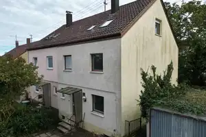 Sanierungsbedürftige Doppelhaushälfte in Unterjettingen zu verkaufen – Böblingen (Kreis) – Vorschaubild 1