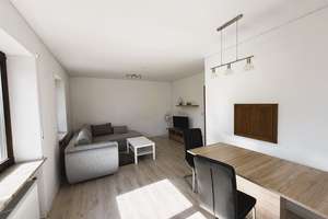 Helle 2-Zimmerwohnung mit Balkon und Tiefgarage – Die vollständige Adresse der Immobilie erhältst du vom Anbieter., 85055 Nordost, Ingolstadt – Vorschaubild 2