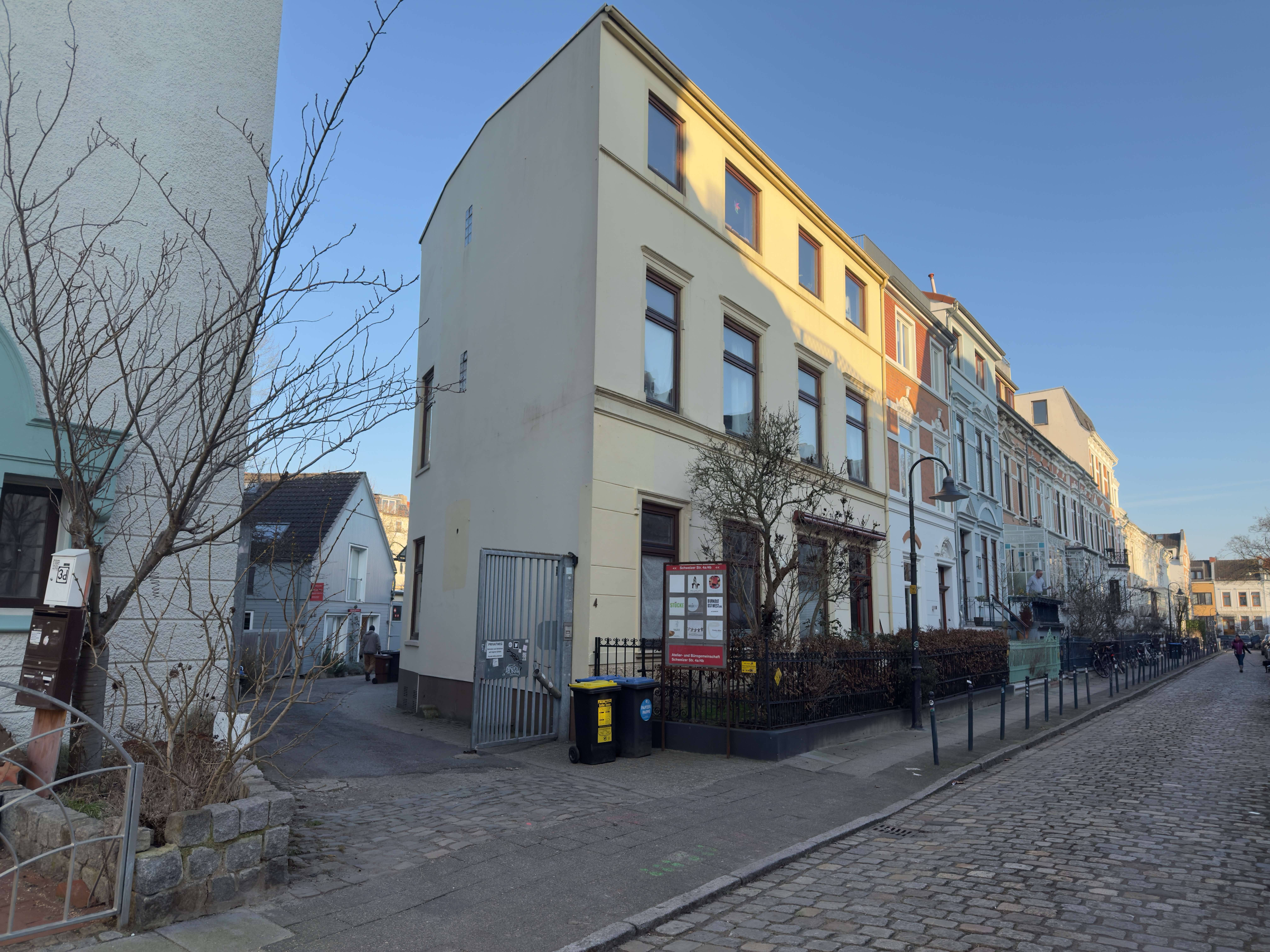 Schweizer Straße 4 – Altbremer 3-Parteien-Haus im Viertel mit geschütztem Hof & 2 Stellplätzen, Bremen – Bild 2