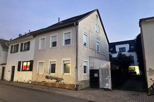 Handwerker aufgepasst! Sanierungsbedürftiges Haus in Nieder-Ingelheim – Die vollständige Adresse der Immobilie erhältst du vom Anbieter., 55218 Ingelheim am Rhein – Vorschaubild 1