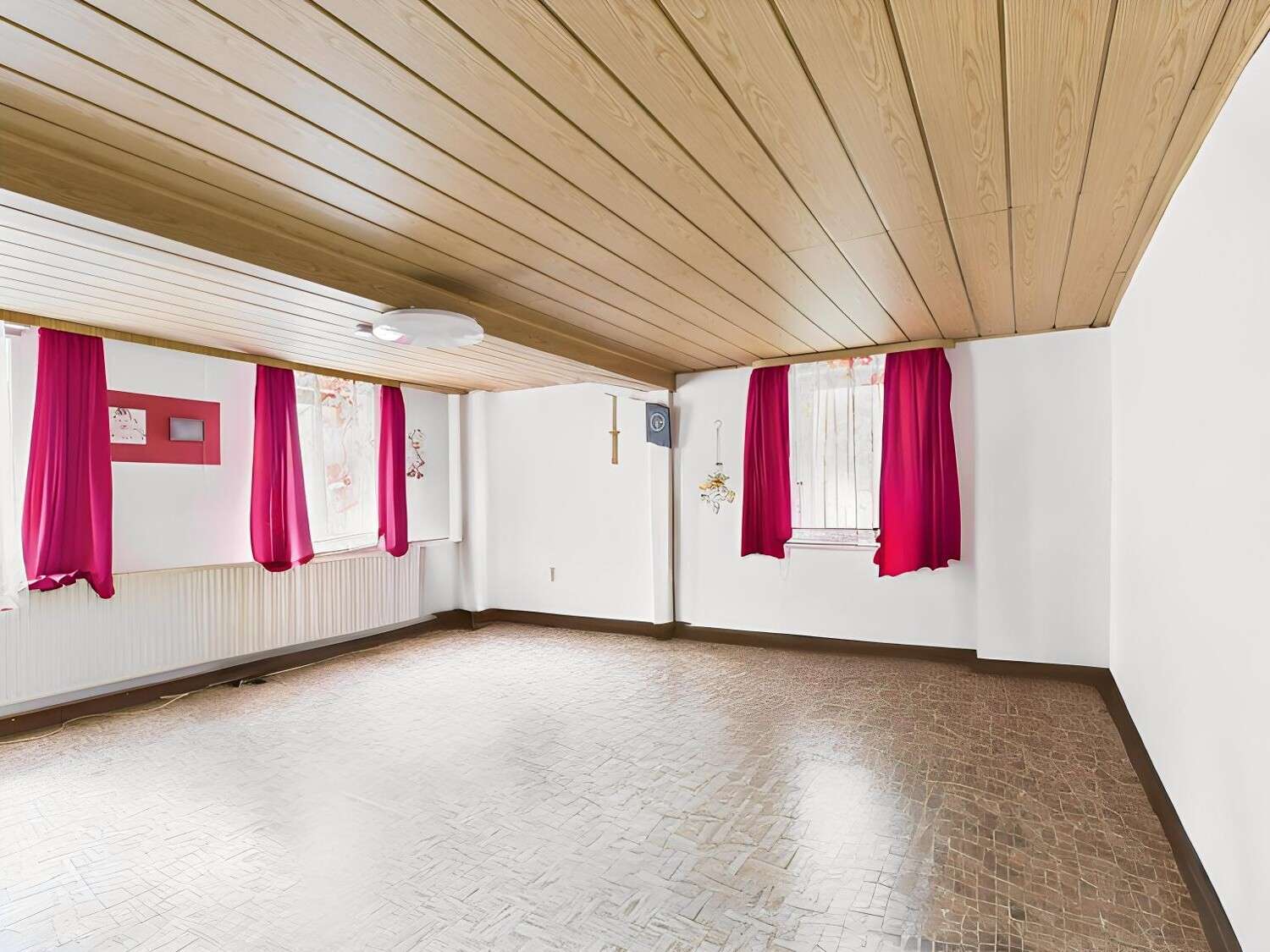 Immobilie in Burgpreppach - Idyllisches Einfamilienhaus im Bauernhausstil - Bild 4