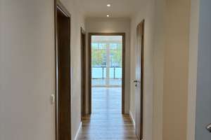 Hochwertige 4,5-Zimmer-Maisonettewohnung mit moderner Ausstattung in Hamburg-Eidelstedt – Pinneberger Chaussee 33a, 22523 Eidelstedt, Hamburg – Vorschaubild 14